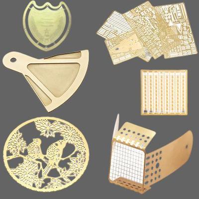 Un buon prezzo. Segnalibro in rame inciso, ornamento elegante, artigianato in linea