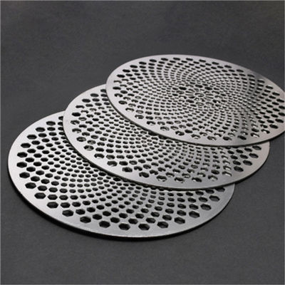 Un buon prezzo. Rete filtrante per incisione in alluminio ad alta precisione in linea