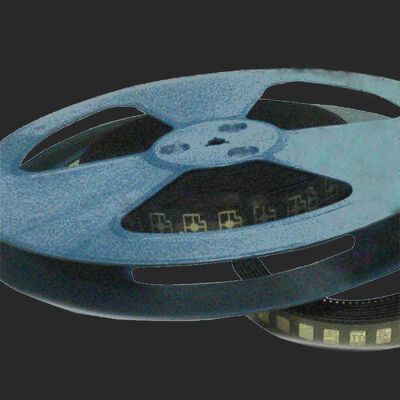 Un buon prezzo. Servizi di incisione metallica di precisione per ordini di grandi volumi in linea