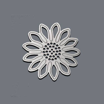 Un buon prezzo. Incisione Fotochimica Personalizzata Modelli Complessi Lavorazioni Artigianali in Metallo Logo Etichetta in linea